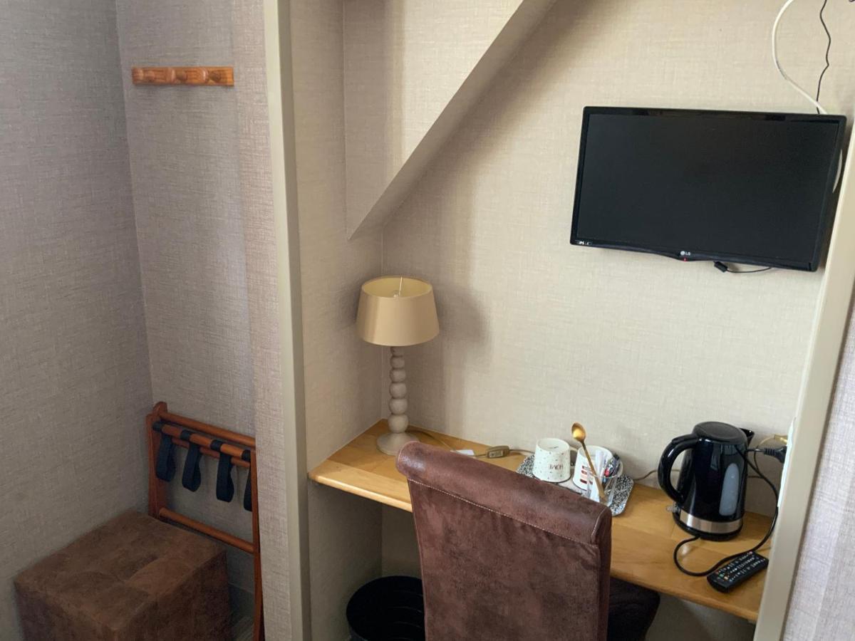 Les 3 Rois By Yy Hotel Villers-Bocage  Ngoại thất bức ảnh