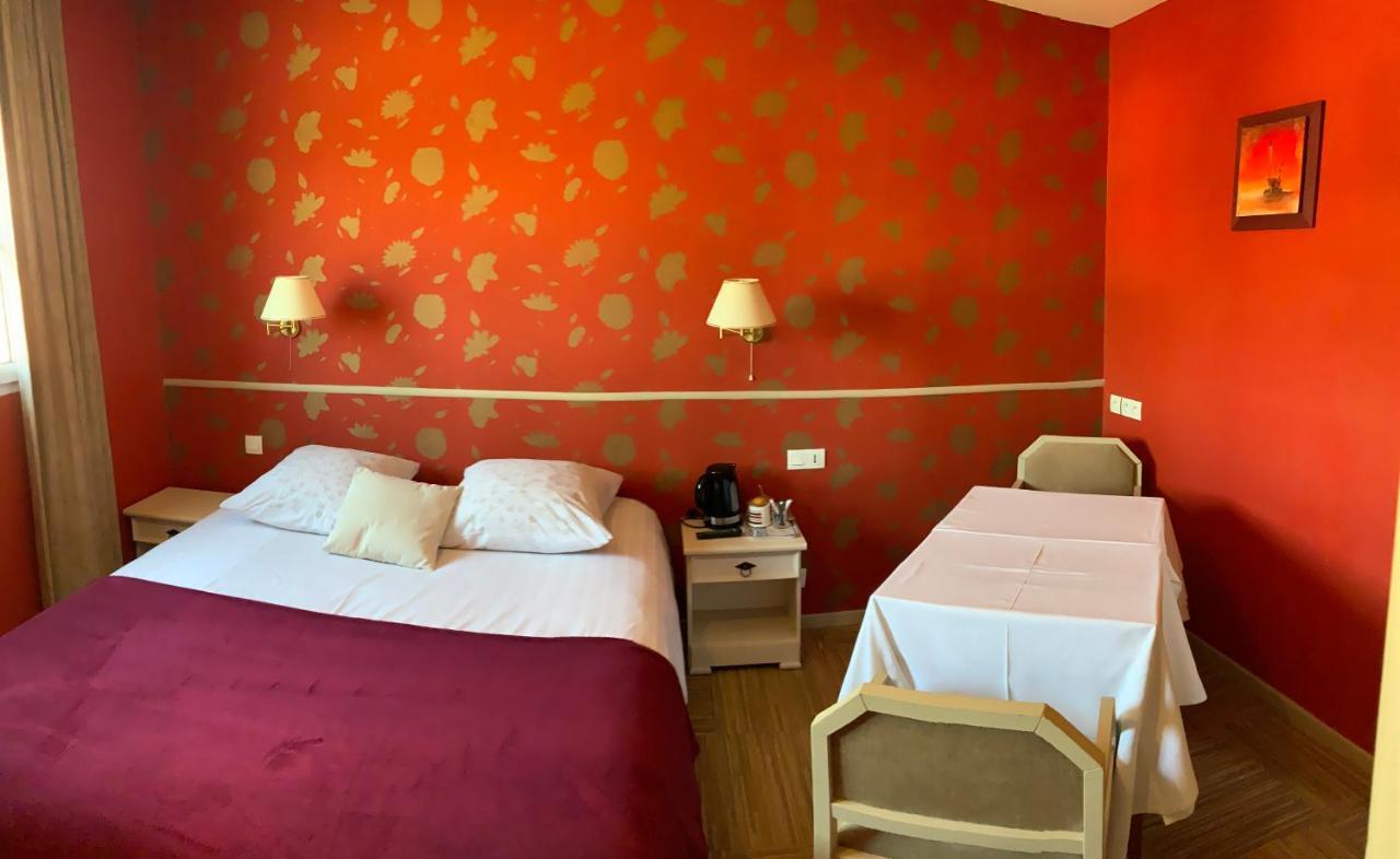Les 3 Rois By Yy Hotel Villers-Bocage  Ngoại thất bức ảnh