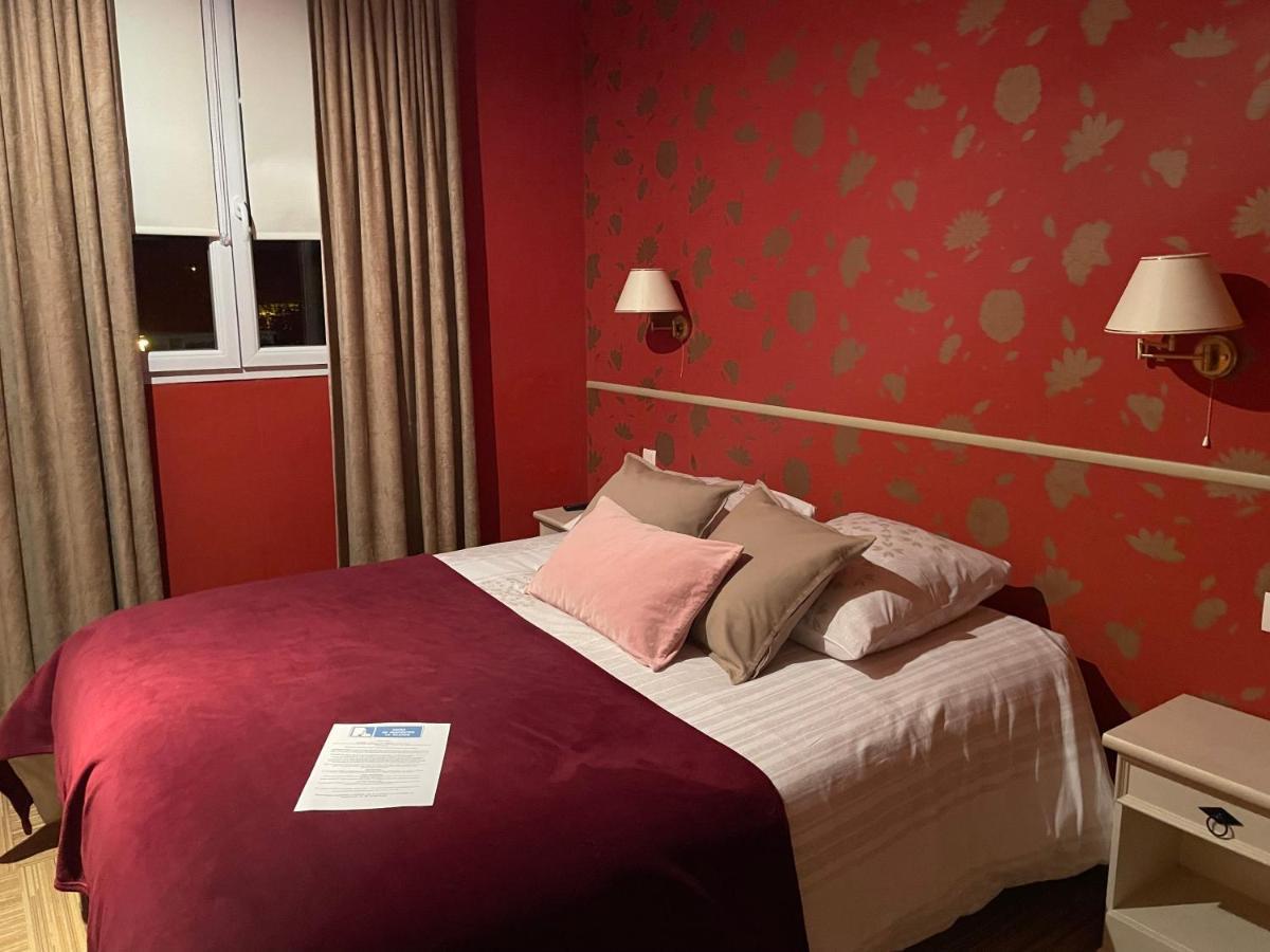 Les 3 Rois By Yy Hotel Villers-Bocage  Ngoại thất bức ảnh