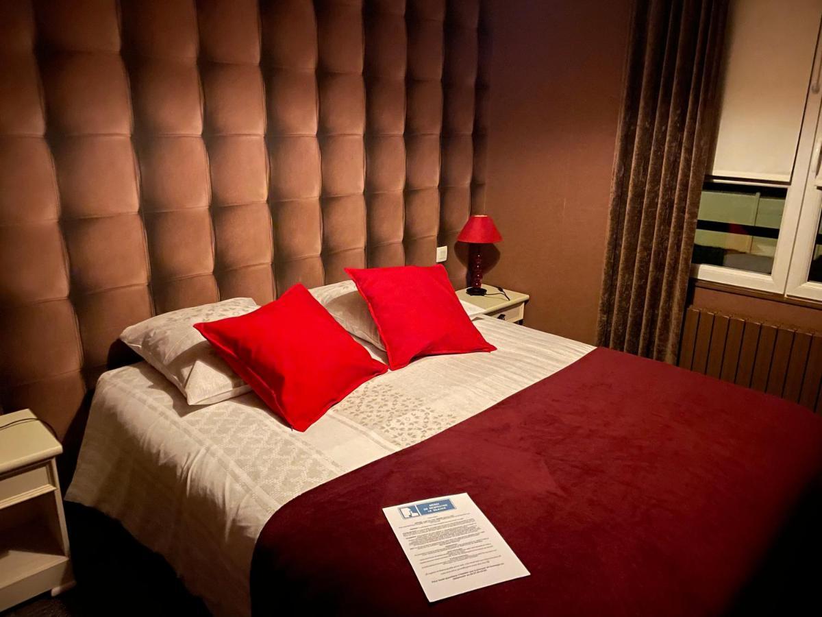 Les 3 Rois By Yy Hotel Villers-Bocage  Ngoại thất bức ảnh