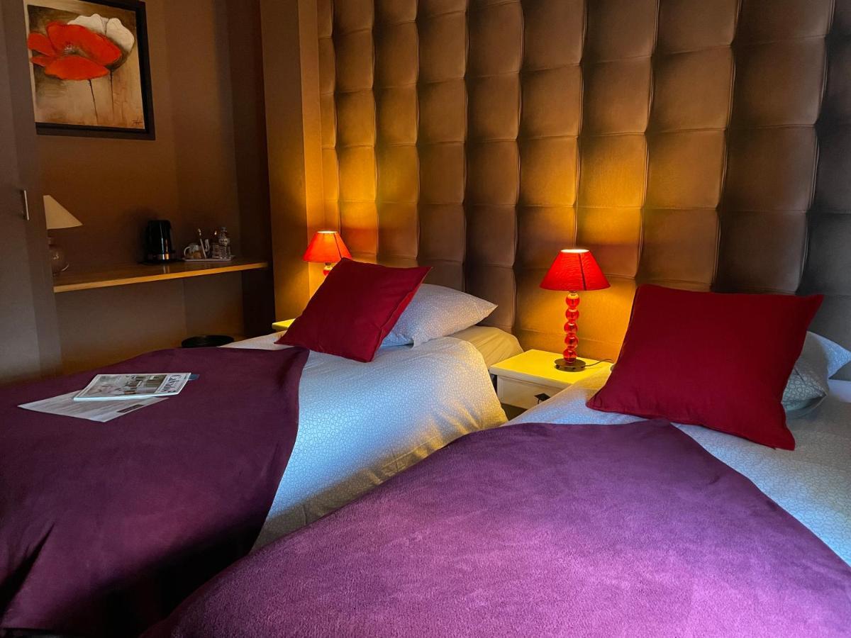 Les 3 Rois By Yy Hotel Villers-Bocage  Ngoại thất bức ảnh